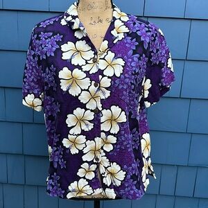 💜🤍💜Vintage Hilo Hatties purple cream Hawaiian top shirt large runs small